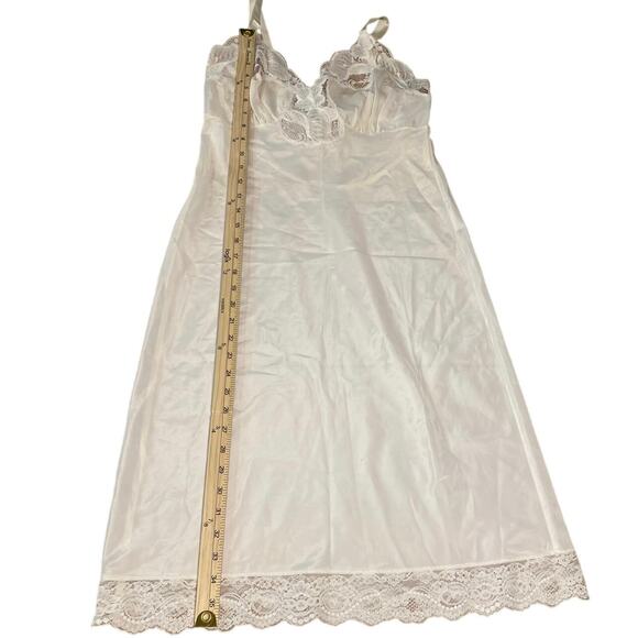 Vintage Lady Lynne white Lace Full Slip Dress Size M  Nylon Lingerie Pinup Style - Picture 3 of 8